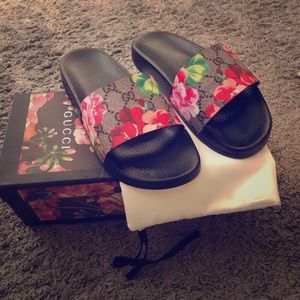 Women’s Gucci Blossom Slides, size 7 - never worn